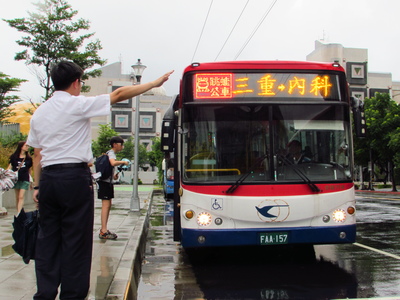 三重-內科跳蛙公車