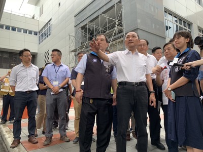 市長侯友宜今天視察新埔民生站與板南線新埔站為站外轉乘交通環境