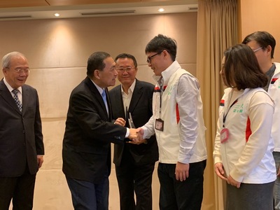 交通局團隊上午在市政會議將得獎榮耀獻給市長