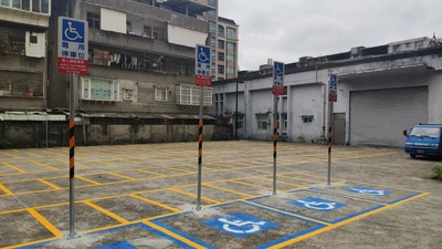 中和區景平路機車停車場現況照片
