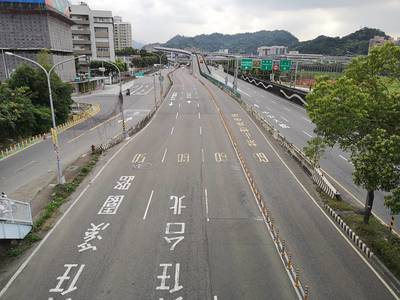 新店區環河路北向