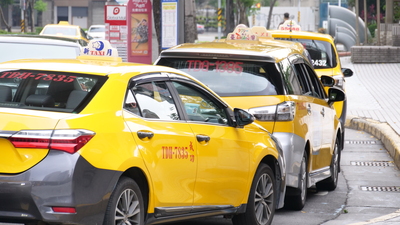 板橋火車站西門計程車招呼站