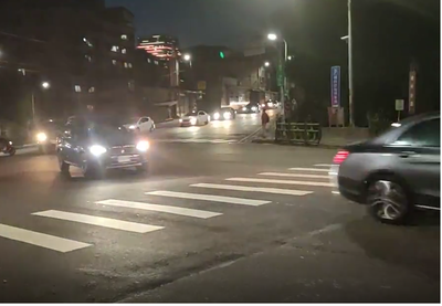 下班時段加長民權街1段左轉橫科路國3匝道口綠燈同亮時間，加速紓解民權街1段車流!