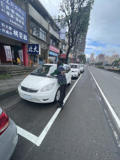 新台五路2段(秀峰路至福安街)夾單相片