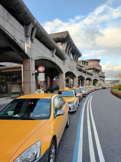 板橋車站計程車招呼站