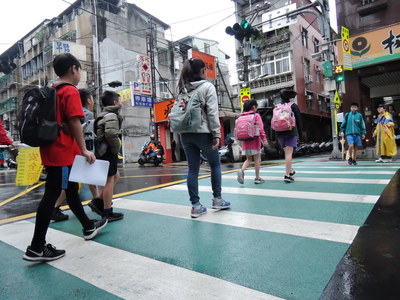 110年已完成全市211所小學通學巷改善