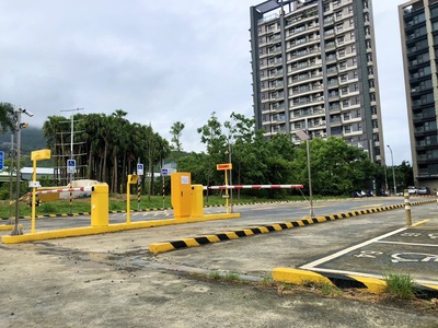 八里停五停車場相片