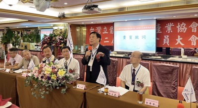 新北市交通局長鍾鳴時代表市府團隊致詞感謝停車場第一線從業人員的專業維護