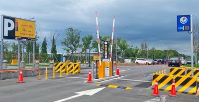 泰山南林段停車場