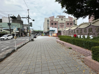 鶯歌區鶯歌工商路側人行道