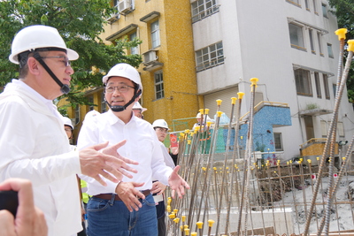 侯市長今天視察永和區永平國小地下停車場工程