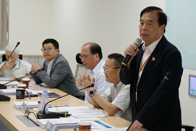 交通局長鍾鳴時表示，整體作業均須以安全為最高原則