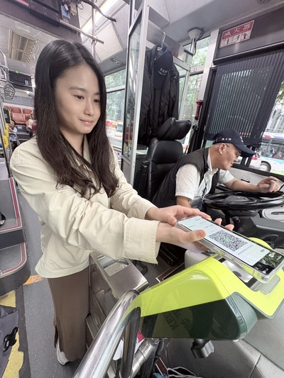 只需手機開啟LINE掃碼,即可完成乘車支付