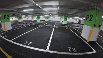 興華公園地下停車場提供208格停車位