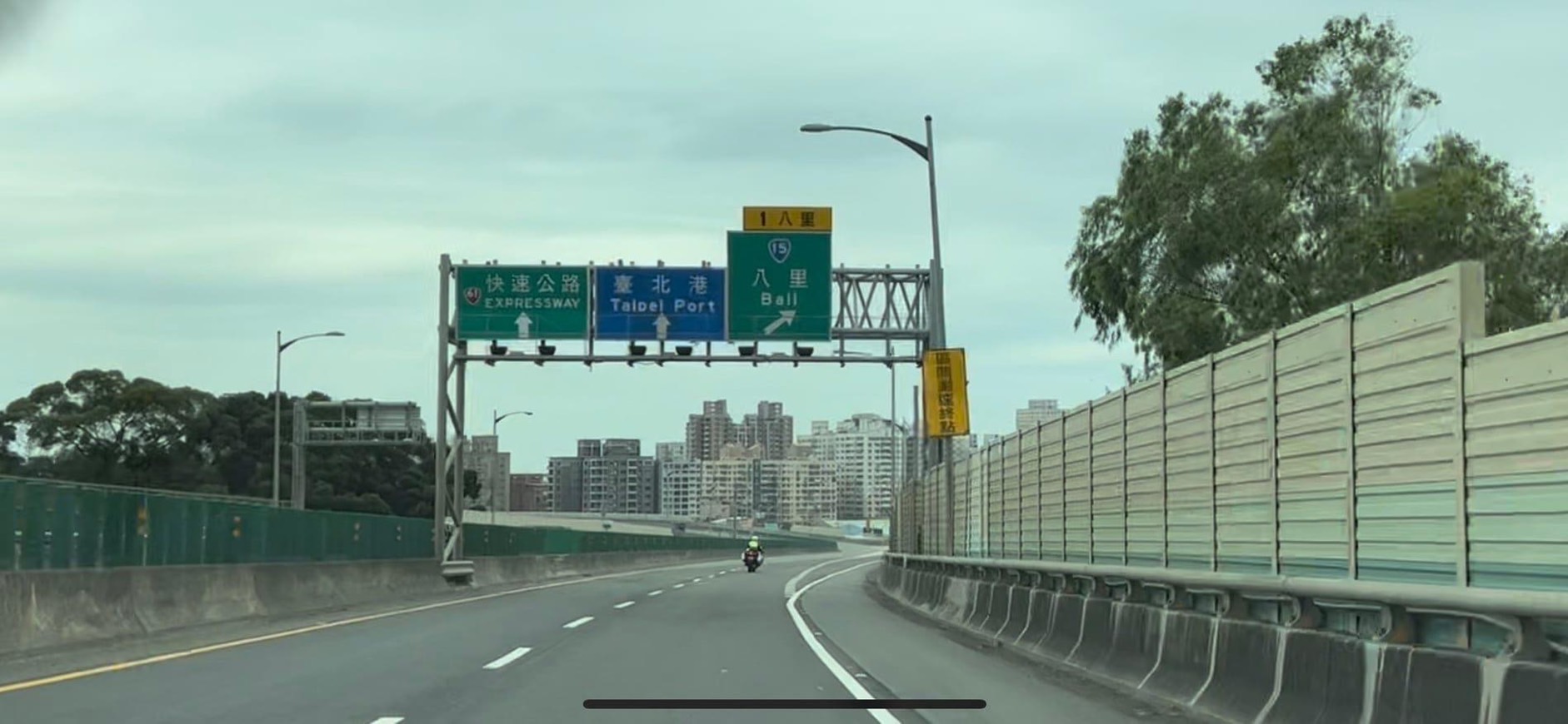 台64線觀音山隧道往臺北港方向區間平均速率執法