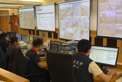 交控中心人員監控